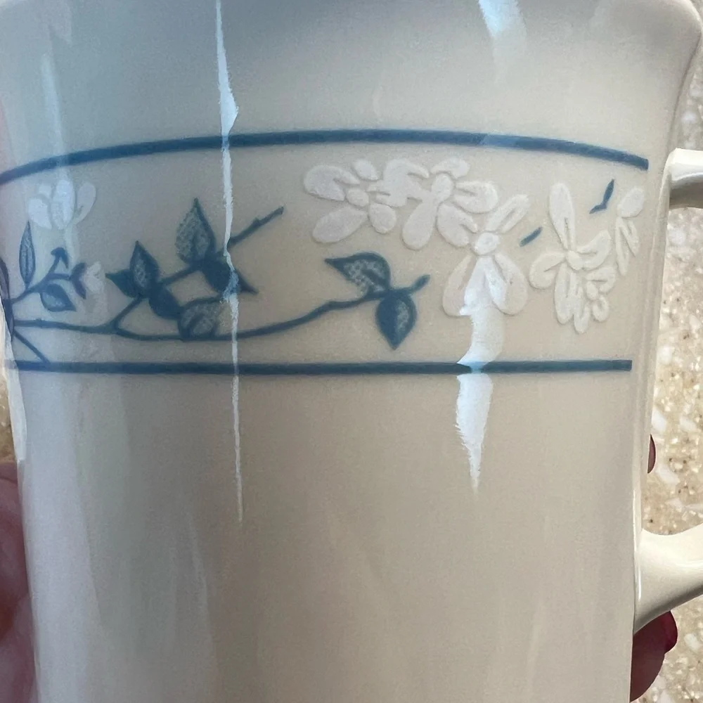 Vintage Corelle 1st of Soring Mug